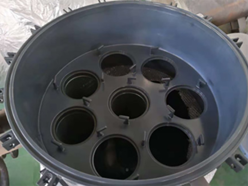 反應釜蓋子噴（pēn）塗四氟